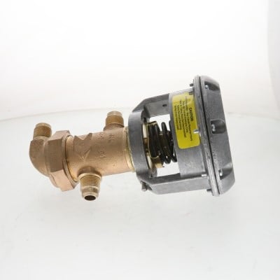 V-4440-1001 Johnson Controls Valve